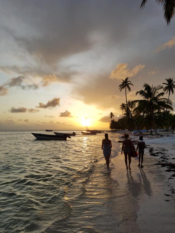 Saona Lodge Mano Juan Buitenkant foto