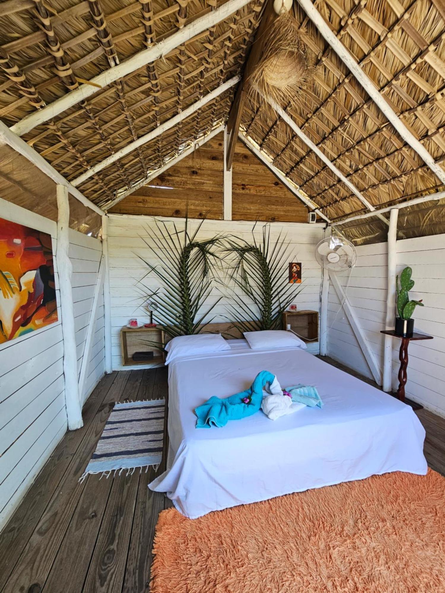 Saona Lodge Mano Juan Buitenkant foto